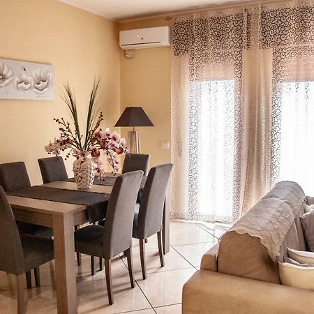 Sorrento Comfort House Con Piscina Luaran gambar